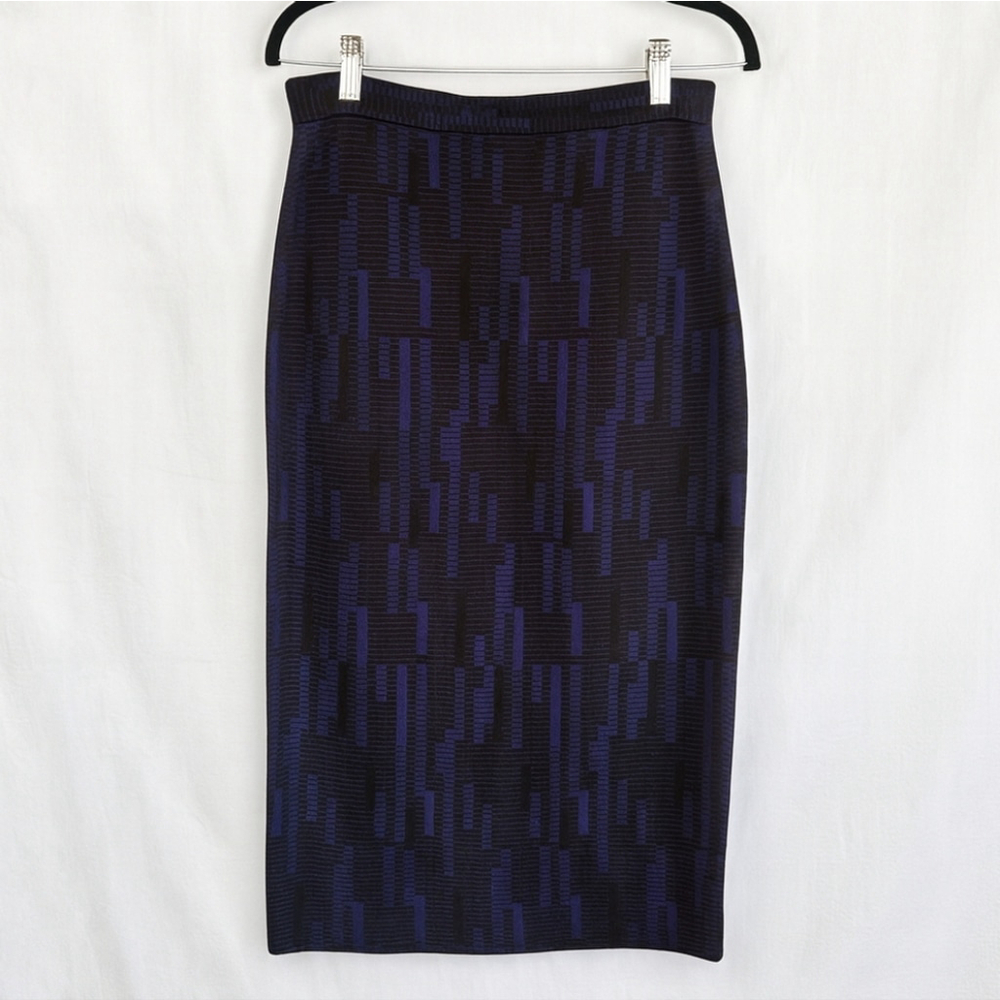 St. John Navy Textured Knit Midi Pencil Skirt Size Small - Picture 4 of 11